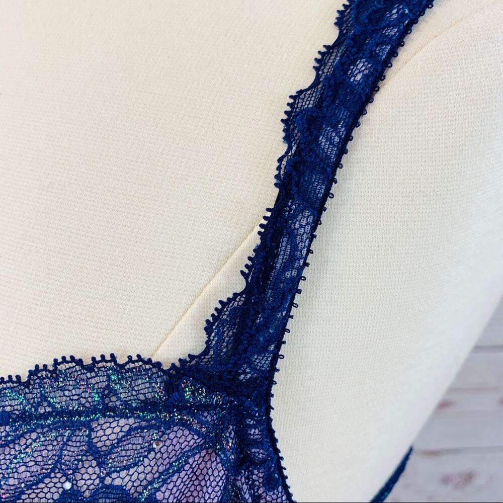Victoria's Secret iridescent lace unlined demi - Picture 6 of 16